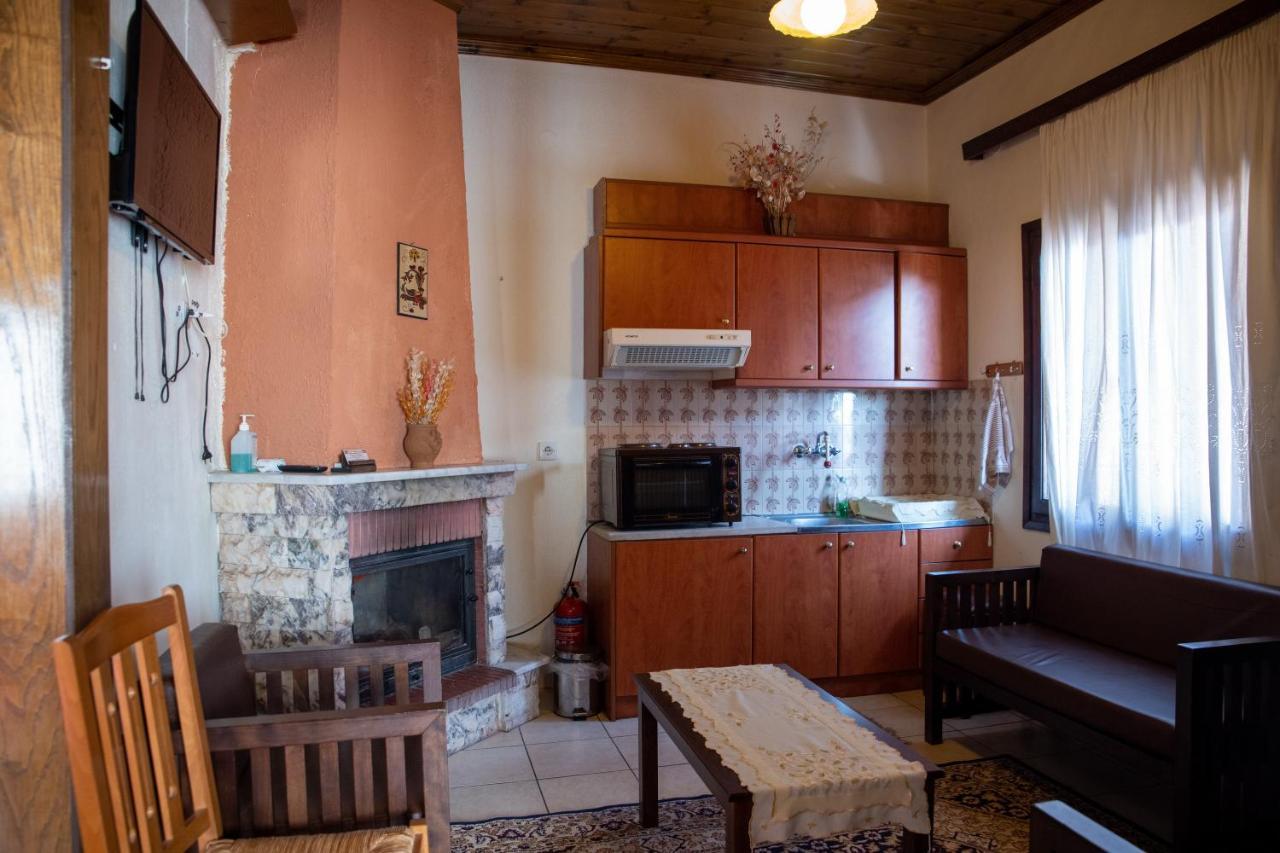 Mprizis Rooms Elati  Exterior photo